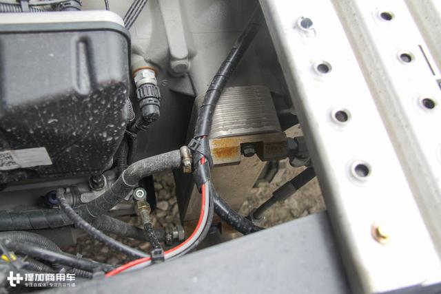 马力加大自重减低，售价40万左右，如今的天龙旗舰重卡已趋成熟？