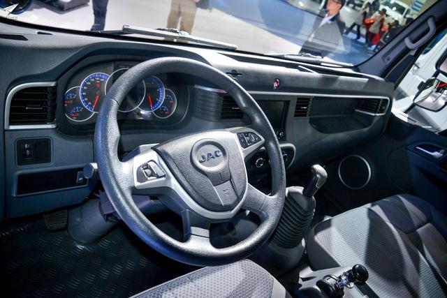 轻卡技术就看江淮? 江淮新款骏铃H轻卡实拍 - 第18张 - 提加商用车网 轻卡技术就看江淮? 江淮新款骏铃H轻卡实拍 - 第18张