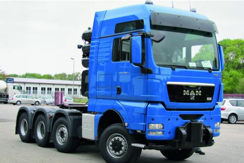 奇!这些卡车拉几百吨 不仅没有罚款还有交警开路 - 第6张