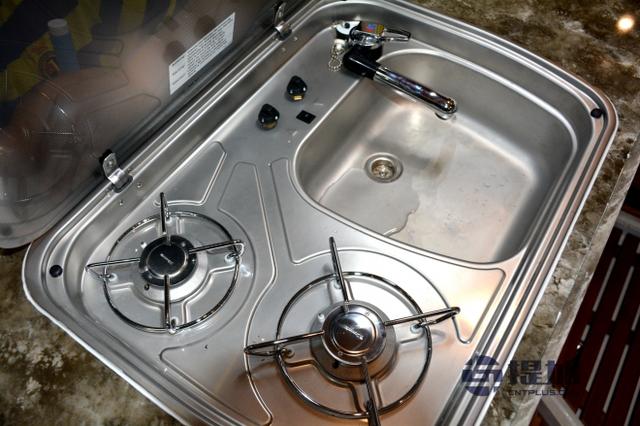 有厨房、卫生间 上汽大通这款高配房车竟然不到40万 - 第13张