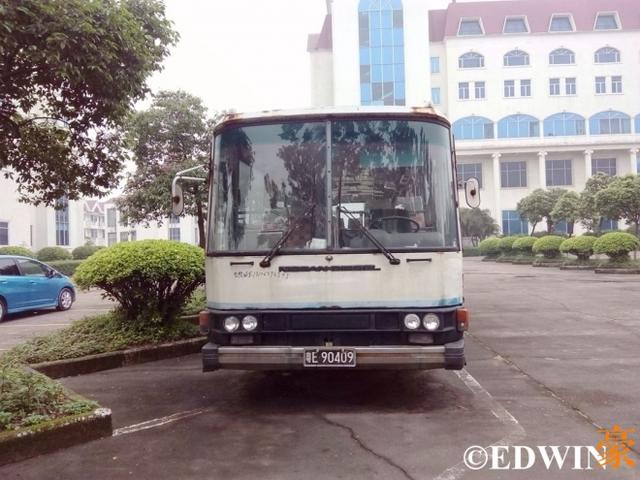 80年代红极一时的公务大巴,实拍日产柴U31N - 第3张 - 提加商用车网 80年代红极一时的公务大巴,实拍日产柴U31N - 第3张