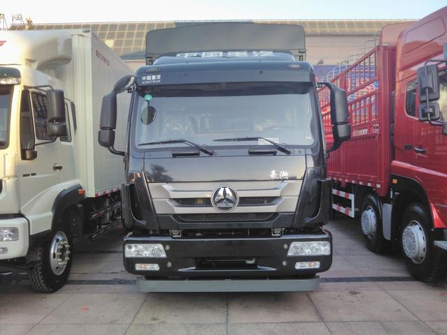 最大的纯电动卡车？中国重汽竟有一款4X2纯电动牵引车