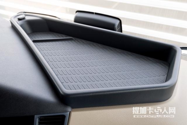 即将发布 奔驰Actros卡车二十周年纪念版抢先看 - 第13张