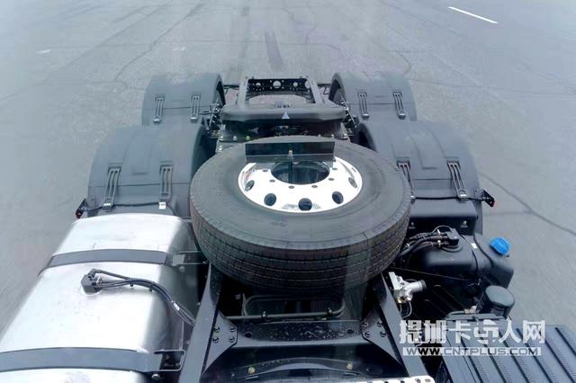 自动挡 一汽解放60周年纪念J6卡车曝光