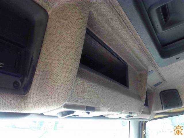 霸龙507的原型车 接近报废的雷诺Premiun重卡实拍 - 第38张