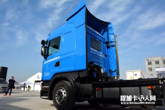 中通快递又购入超百辆 斯堪尼亚G440牵引车实拍