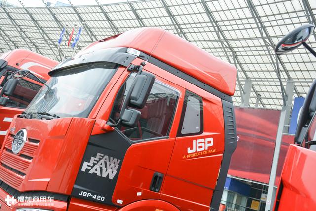 同样的9米6货箱能多拉一吨货?解放J6P前四后八载货车配置很到位 - 第12张 - 提加商用车网 同样的9米6货箱能多拉一吨货?解放J6P前四后八载货车配置很到位 - 第12张