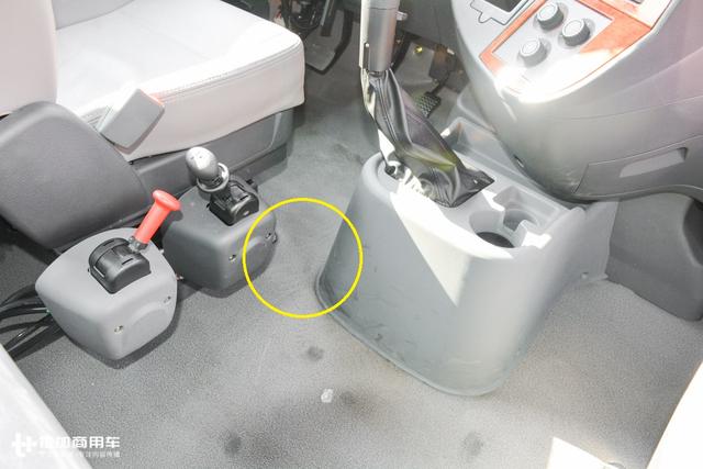 420马力锡柴发动机+免维护车桥+车载冰箱,解放安捷长头卡车图解 - 第17张 - 提加商用车网 420马力锡柴发动机+免维护车桥+车载冰箱,解放安捷长头卡车图解 - 第17张