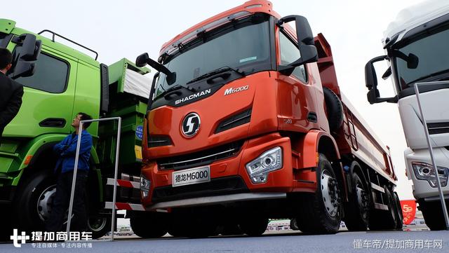 有一款还带电子手刹,德龙6000系列车型集体亮相陕汽50周年厂庆 - 第9张 - 提加商用车网 有一款还带电子手刹,德龙6000系列车型集体亮相陕汽50周年厂庆 - 第9张