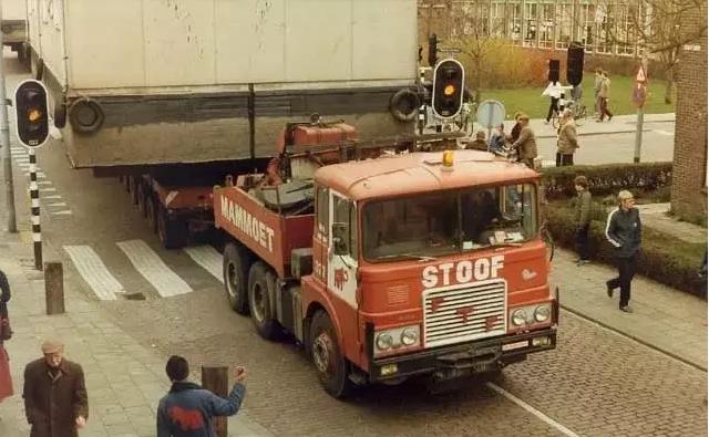 都是限量版 这个荷兰卡车品牌几十年只产了六百多辆车