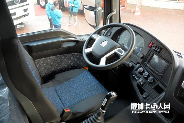 加上装总价超过40万？中国重汽汕德卡新款自卸车实拍 - 第6张