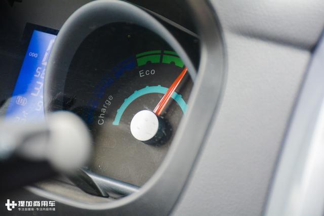 拉货的面包车也流行纯电动了？恒天纯电动面包物流车深度体验评测 - 第19张