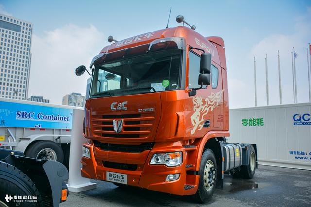 集装箱运输也有高端卡车?联合U380港口牵引车图解 - 第1张 - 提加商用车网 集装箱运输也有高端卡车?联合U380港口牵引车图解 - 第1张