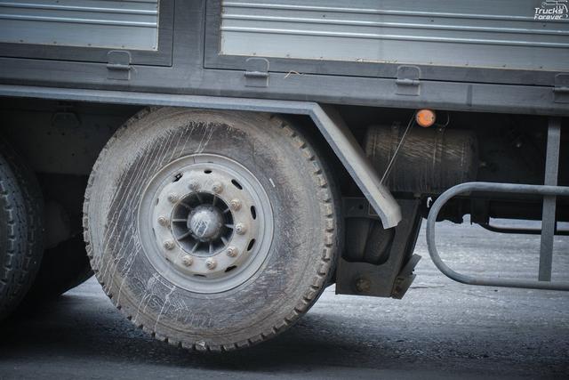 国产5轴10x4载货车流行,越南卡车市场至少落后中国十年 - 第9张 - 提加商用车网 国产5轴10x4载货车流行,越南卡车市场至少落后中国十年 - 第9张