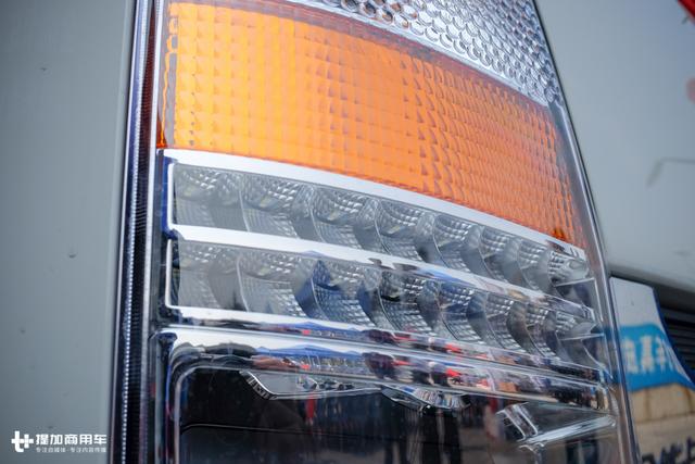 配置向重卡看齐,还能上蓝牌?江淮帅铃全能轻卡深度解析 - 第11张 - 提加商用车网 配置向重卡看齐,还能上蓝牌?江淮帅铃全能轻卡深度解析 - 第11张