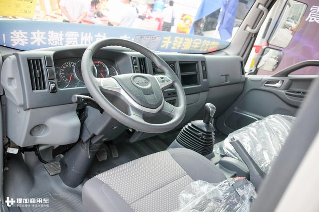 配置向重卡看齐,还能上蓝牌?江淮帅铃全能轻卡深度解析 - 第15张 - 提加商用车网 配置向重卡看齐,还能上蓝牌?江淮帅铃全能轻卡深度解析 - 第15张