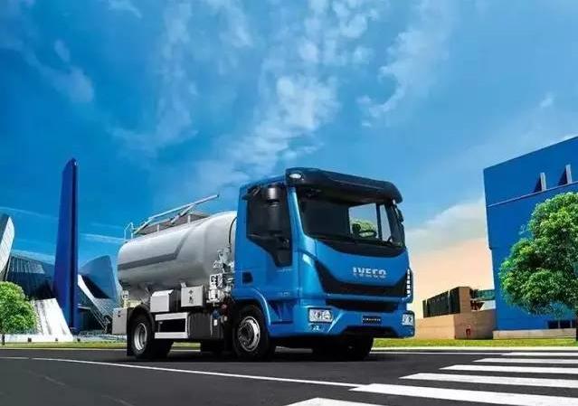 进口卡车市场再添猛将,依维柯新一代中型卡车要来国内了 - 第1张 - 提加商用车网 进口卡车市场再添猛将,依维柯新一代中型卡车要来国内了 - 第1张
