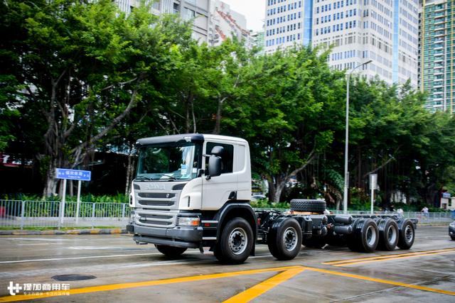 价值几百万，也许是最贵的混凝土泵车底盘，斯堪尼亚5轴卡车实拍 - 第2张