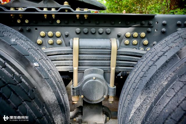 千升大油箱+近一米超宽卧铺？500马力解放新J6P重卡详解 - 第25张