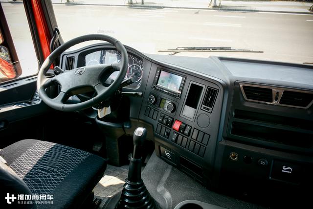 能拉100吨，还可以越野？西康发动机的德龙X3000牵引车详解 - 第25张