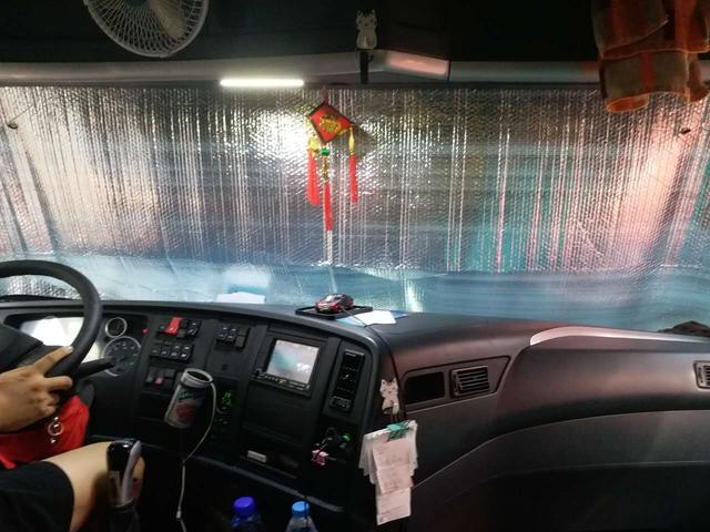 大马力重卡费油？他开540马力的T7重卡，反而觉得更省油