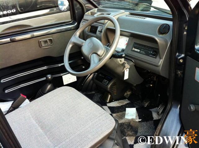 载重仅300斤,但配置豪华还中置后驱,单排单座的货车您见过吗? - 第15张 - 提加商用车网 载重仅300斤,但配置豪华还中置后驱,单排单座的货车您见过吗? - 第15张