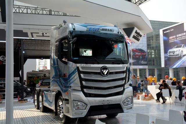 国产颜值最高的卡车?福田欧曼EST超级卡车详解 - 第2张 - 提加商用车网 国产颜值最高的卡车?福田欧曼EST超级卡车详解 - 第2张
