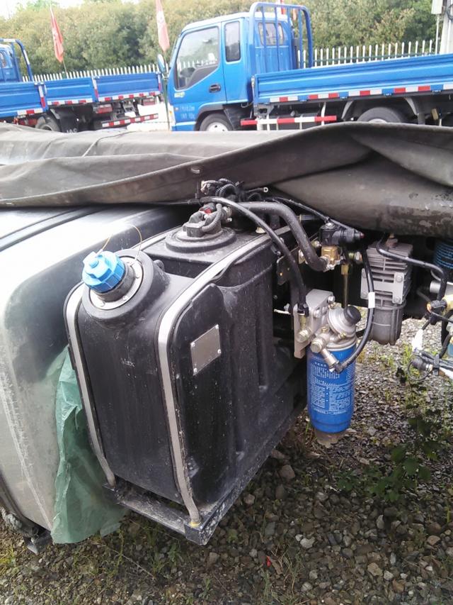 一公里只需要一分钱尿素?图解江淮格尔发8X4载货车 - 第12张 - 提加商用车网 一公里只需要一分钱尿素?图解江淮格尔发8X4载货车 - 第12张