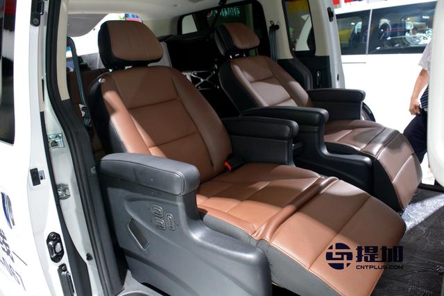 本土群雄围剿GL8 7座MPV商务用车谁主沉浮? - 第9张 - 提加商用车网 本土群雄围剿GL8 7座MPV商务用车谁主沉浮? - 第9张