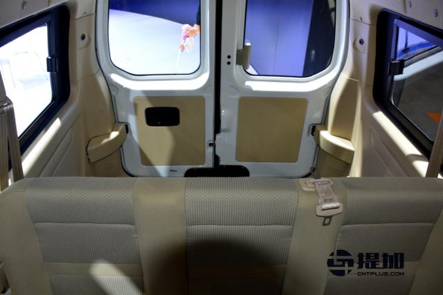 集欧系、日系轻客优势于一体?长安睿行M90实拍 - 第15张 - 提加商用车网 集欧系、日系轻客优势于一体?长安睿行M90实拍 - 第15张