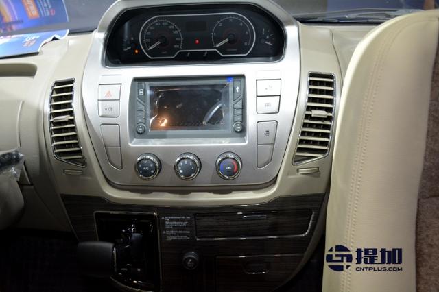 有厨房、卫生间 上汽大通这款高配房车竟然不到40万 - 第2张