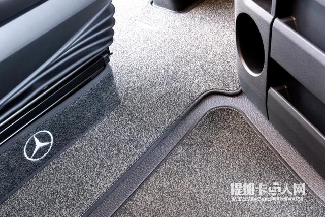 即将发布 奔驰Actros卡车二十周年纪念版抢先看