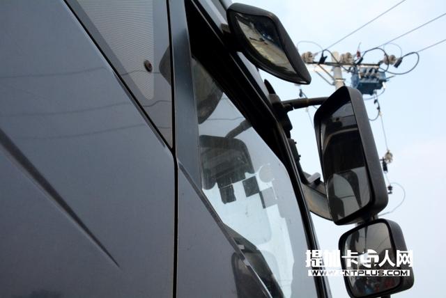 市场上少见 运营4年的375马力解放J6牵引车实拍 - 第5张 - 提加商用车网 市场上少见 运营4年的375马力解放J6牵引车实拍 - 第5张