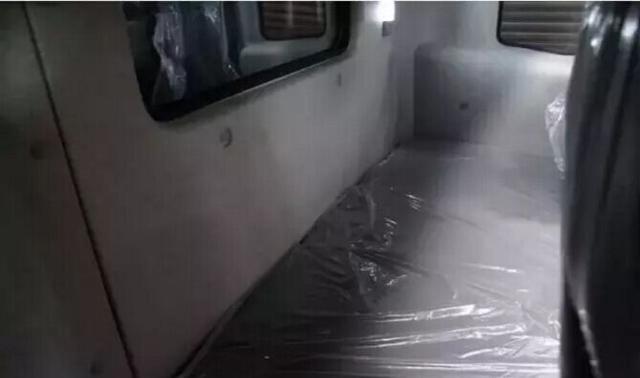 适应新规货箱仍达9.6米 华菱新款大单桥厢货车详解 - 第5张 - 提加商用车网 适应新规货箱仍达9.6米 华菱新款大单桥厢货车详解 - 第5张