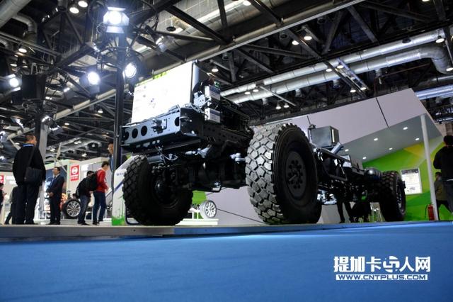 扬眉吐气?国产品牌自主产权重型越野卡车底盘曝光 - 第1张 - 提加商用车网 扬眉吐气?国产品牌自主产权重型越野卡车底盘曝光 - 第1张