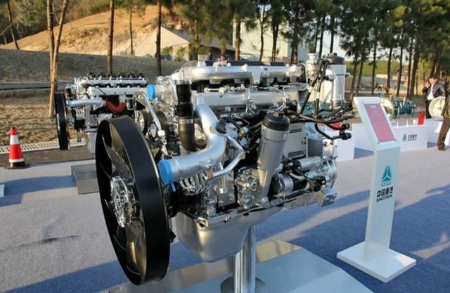 型号G5X主打快递货运 中国重汽新款中卡车型亮相