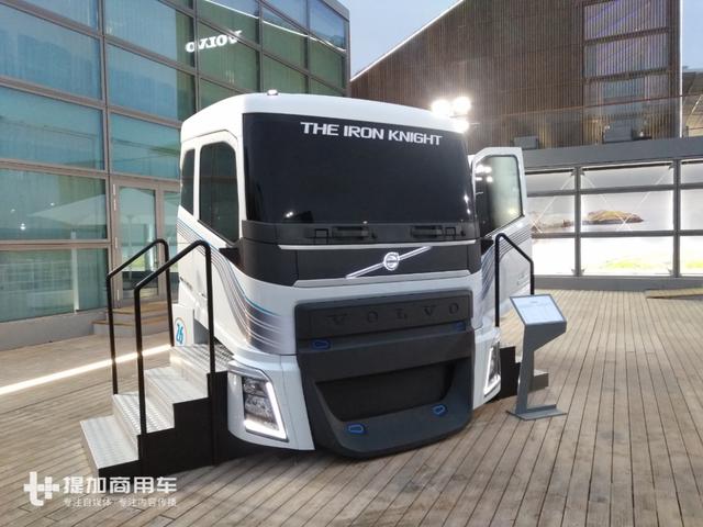 2400马力的卡车开起来是什么感觉？近日很多人在香港体验到了