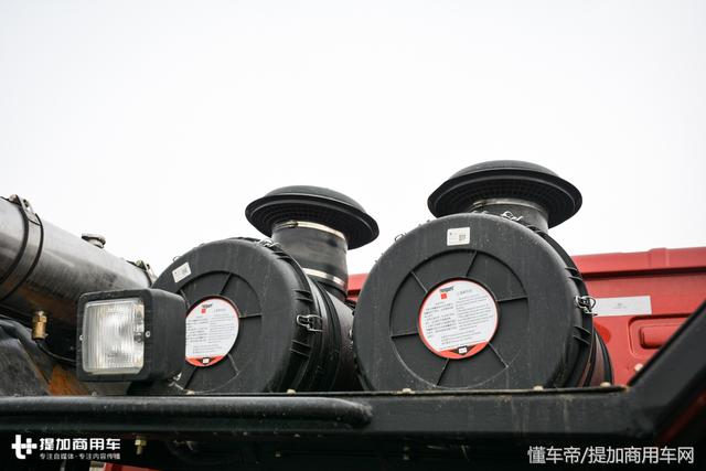 600马力能拉250吨,国产最强8x8,陕汽德龙X3000大件牵引车详解 - 第18张 - 提加商用车网 600马力能拉250吨,国产最强8x8,陕汽德龙X3000大件牵引车详解 - 第18张