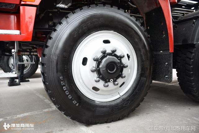 600马力能拉250吨,国产最强8x8,陕汽德龙X3000大件牵引车详解 - 第23张 - 提加商用车网 600马力能拉250吨,国产最强8x8,陕汽德龙X3000大件牵引车详解 - 第23张