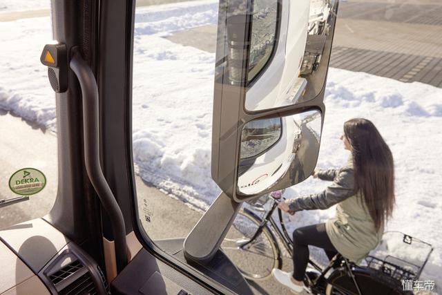 最安全的卡车应该是什么样子？来自德国的奔驰卡车告诉您