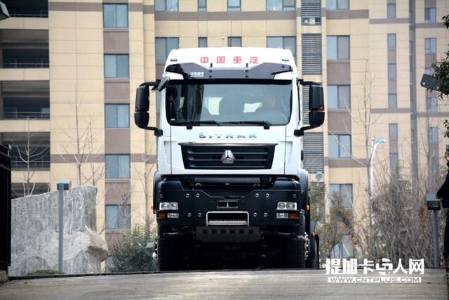 200吨级别?中国重汽新款6X6全驱大件牵引车详解 - 第2张 - 提加商用车网 200吨级别?中国重汽新款6X6全驱大件牵引车详解 - 第2张