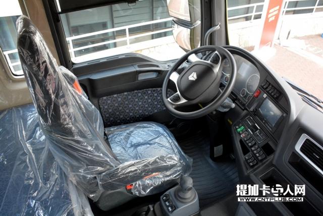 国产卡车终于站起来了?中国重汽第一代智能卡车实拍评测 - 第6张 - 提加商用车网 国产卡车终于站起来了?中国重汽第一代智能卡车实拍评测 - 第6张