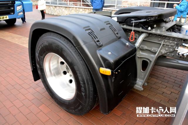 国产卡车终于站起来了?中国重汽第一代智能卡车实拍评测 - 第17张 - 提加商用车网 国产卡车终于站起来了?中国重汽第一代智能卡车实拍评测 - 第17张