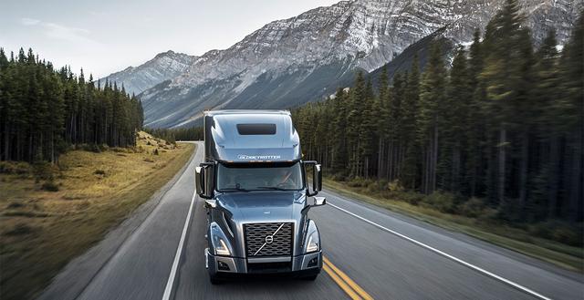 空调、冰箱、微波炉全都有,卧铺106cm宽,沃尔沃长头卡车VNL详解 - 第23张 - 提加商用车网 空调、冰箱、微波炉全都有,卧铺106cm宽,沃尔沃长头卡车VNL详解 - 第23张