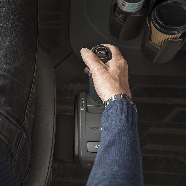 空调、冰箱、微波炉全都有,卧铺106cm宽,沃尔沃长头卡车VNL详解 - 第28张 - 提加商用车网 空调、冰箱、微波炉全都有,卧铺106cm宽,沃尔沃长头卡车VNL详解 - 第28张