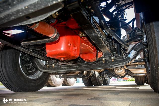 外观改款,配置向X3000看齐,陕汽新M3000牵引车图解 - 第22张 - 提加商用车网 外观改款,配置向X3000看齐,陕汽新M3000牵引车图解 - 第22张