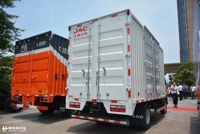 活动价低于8万，最大16.6方货箱，江淮骏铃快递版轻卡无锡上市