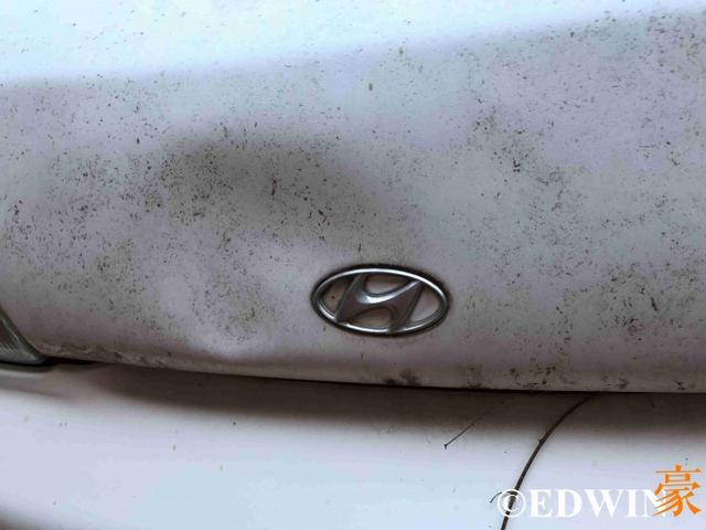 曾是金杯最强对手？已没落的韩国现代H100面包车实拍 - 第6张