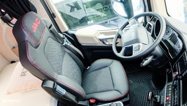 配置堪比房车，还是最帅的江淮重卡，格尔发K7深度解析