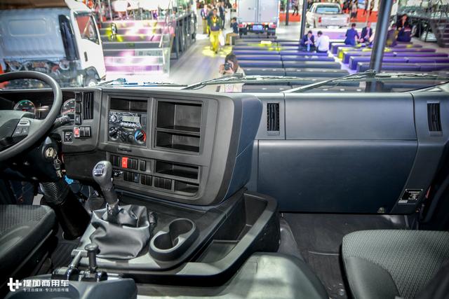诚意呢？40多万的庆铃新款巨咖重卡，车钥匙还不如面包车的 - 第17张